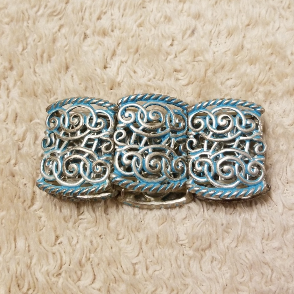 Bracelet/free with purchase